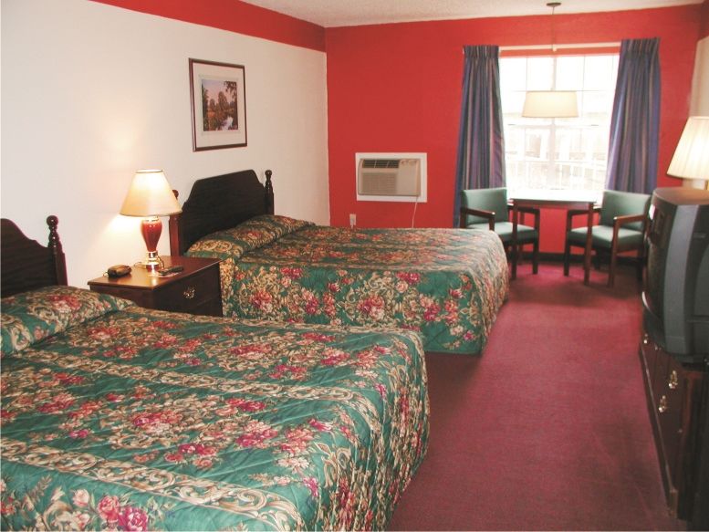 Scottish Inn And Suites Tomball Room photo